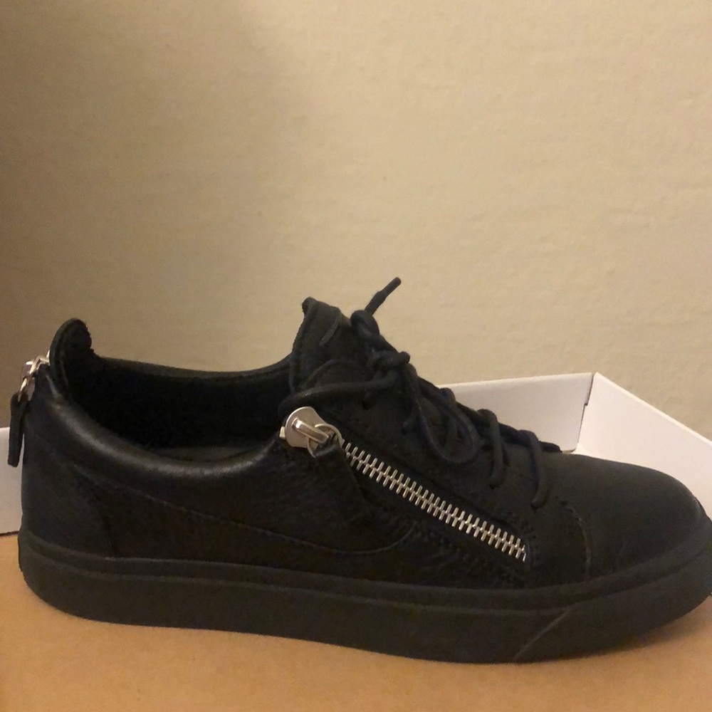 Giuseppe sneakers